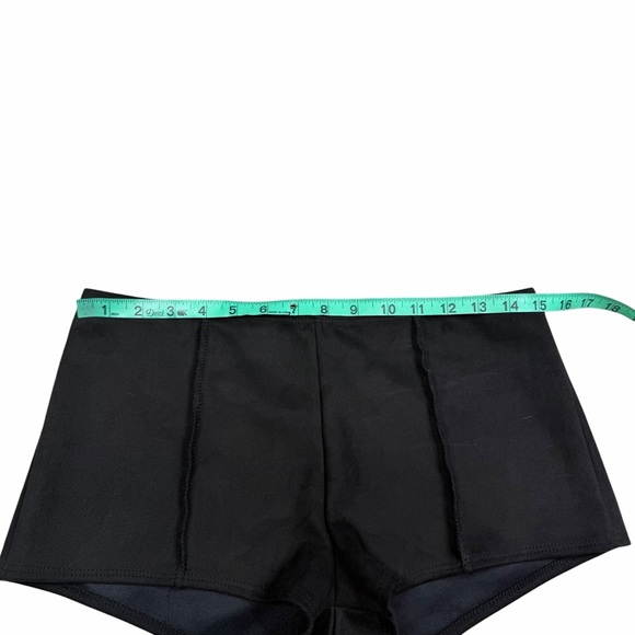 10/$25🦋 Cherry Mellow Black Faux Suede Mid Rise Hot Shorts - Size Large - Picture 7 of 10